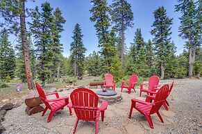 Duck Creek Village Cabin w/ Deck & Private Hot Tub