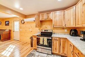 Creekside Cabin in Bainbridge w/ Wraparound Deck!