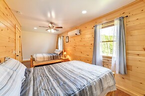 Creekside Cabin in Bainbridge w/ Wraparound Deck!
