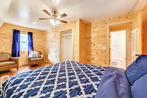 Creekside Cabin in Bainbridge w/ Wraparound Deck!