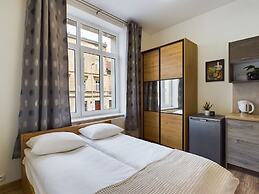 Wooden Cracow Studio by Renters