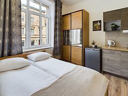 Wooden Cracow Studio by Renters