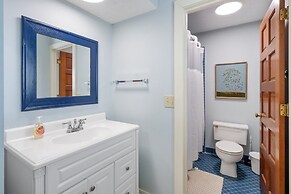 Come And Enjoy Days To Remember! 4 Bedroom Villa by Peace Vacations