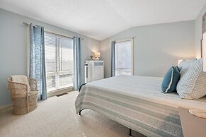 Come And Enjoy Days To Remember! 4 Bedroom Villa by Peace Vacations