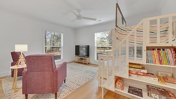 Great Place To Relax And Enjoy A Peaceful Vacation! 4 Bedroom Home by