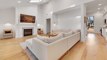Great Place To Relax And Enjoy A Peaceful Vacation! 4 Bedroom Home by