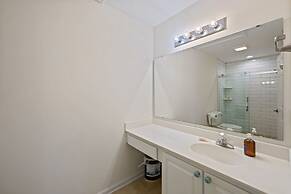 Your Perfect Getaway Destination In Pawleys Island! 2 Bedroom Condo by