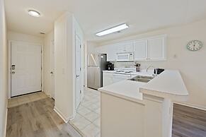 Your Perfect Getaway Destination In Pawleys Island! 2 Bedroom Condo by