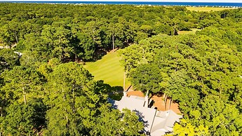 9th Hole Is Absolutely Everything You Want For Your Vacation Or Golf T