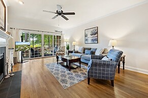 9th Hole Is Absolutely Everything You Want For Your Vacation Or Golf T