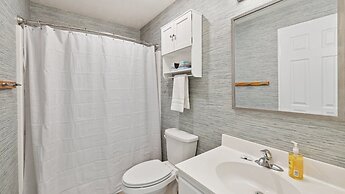 Come Tee & Sea This Fantastic Condo On True Blue Golf Course 2 Bedroom