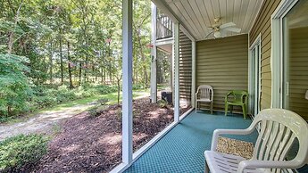 10th Hole Condo- Great Golf Getaway 2 Bedroom Condo by Peace Vacations