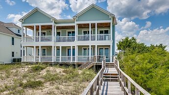 Spectacular Oceanfront Home Located On North Litchfields Peaceful And 