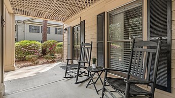 Golf Getaway, Special Event, Family Vacation Or Business Retreat 2 Bed