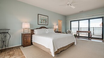 Penthouse Oceanfront Villa At Inlet Point On Litchfield Beach 3 Bedroo