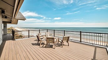 Penthouse Oceanfront Villa At Inlet Point On Litchfield Beach 3 Bedroo