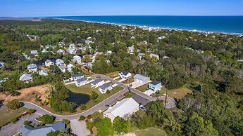 Stunning Newly Built Property In Litchfield Landing. 4 Bedroom Home by