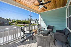 Stunning Newly Built Property In Litchfield Landing. 4 Bedroom Home by