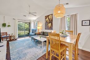 Welcome To True Blue 52 F 2 Bedroom Condo by Peace Vacations