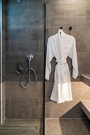 Olive Green Studios and Apartments