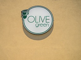 Olive Green Studios and Apartments