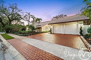 Charming 9BR New-build Home w/ Heated Pool & Games