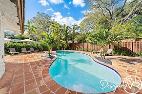 Charming 9BR New-build Home w/ Heated Pool & Games