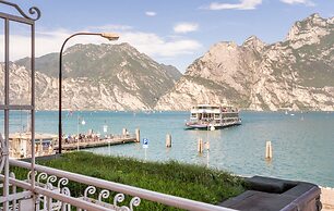 Lake Hotel Ifigenia