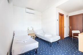 Lake Hotel Ifigenia