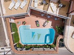 Lake Hotel Ifigenia