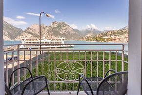 Lake Hotel Ifigenia