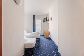 Lake Hotel Ifigenia