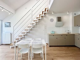 Victoria by Q4Apartments