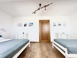 Victoria by Q4Apartments