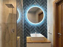 Victoria by Q4Apartments