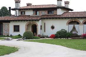 Elis' House