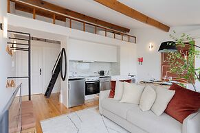Liiiving - Mezzanine Delight Balcony