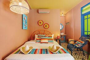 Por Aqui Stay & Dine