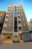 Oak Business Hotel