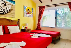 38 Pax 4 Connected Pool Villas