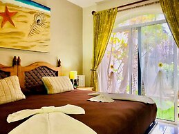 38 Pax 4 Connected Pool Villas