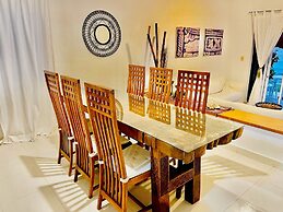 38 Pax 4 Connected Pool Villas