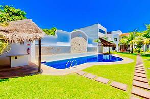 11 Pax Comfort Pool Villa