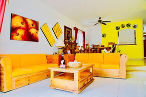 22 Pax 2 Connected Pool Villas