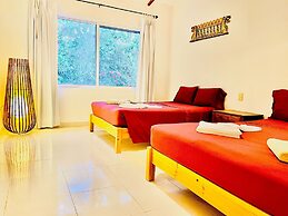 8 Pax Basic Pool Villa