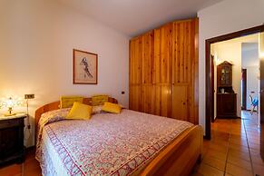 Crimson Apartment by Wonderful Italy