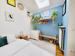 Large 2 bedrooms house with parking