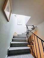 Large 2 bedrooms house with parking