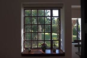 Hotel Chalet El Castillo by Majuva