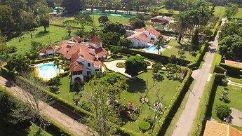 Hotel Chalet El Castillo by Majuva